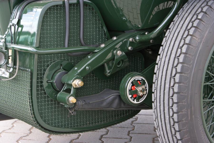 Детали экстерьера Bentley 4&frac12;-Litre Le Mans Tourer Replica 1925 года  (фото 8 из 23)